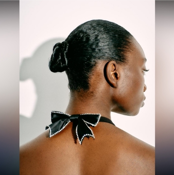 JEWEL BOW CUT OUT HALTER DRESS SIZE L - Picture 4 of 8